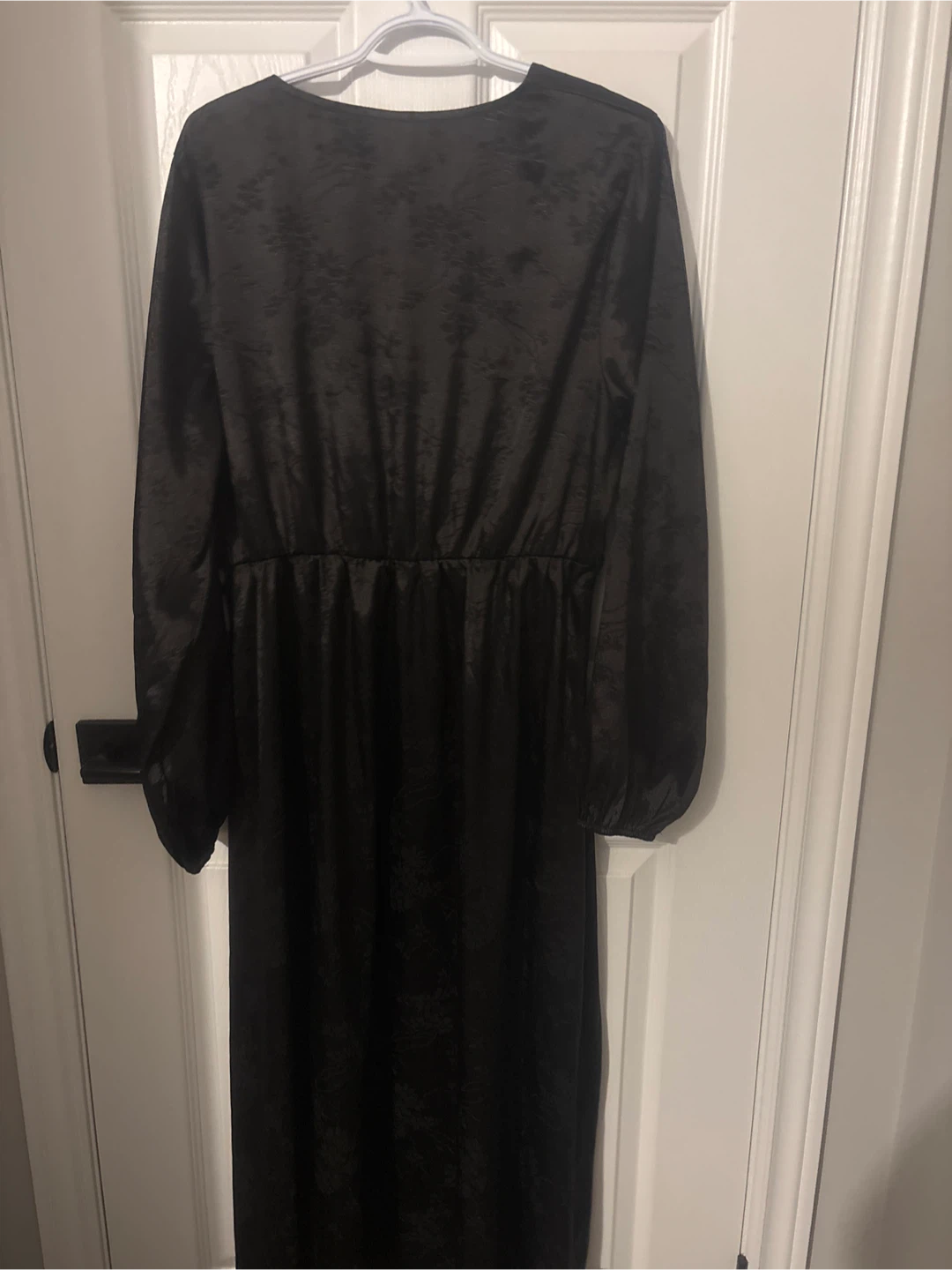 Black long-sleeve midi dress - photo 2