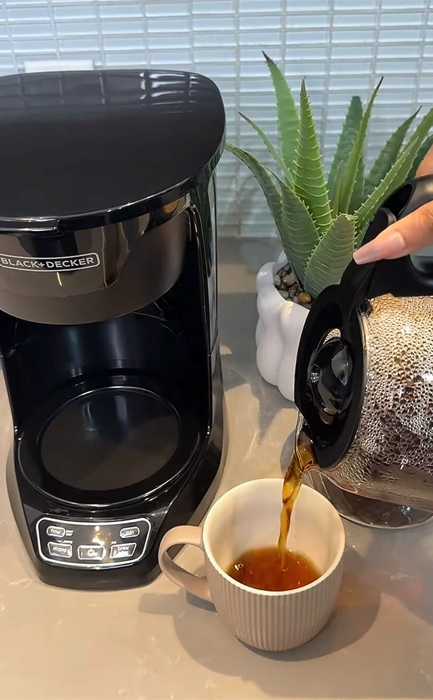 Black+Decker 12-Cup Programmable Coffee Maker - photo 2