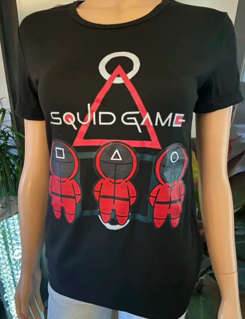 🏈 NEW Ladies Squid Game Graphic T-Shirt Black Small - photo 4