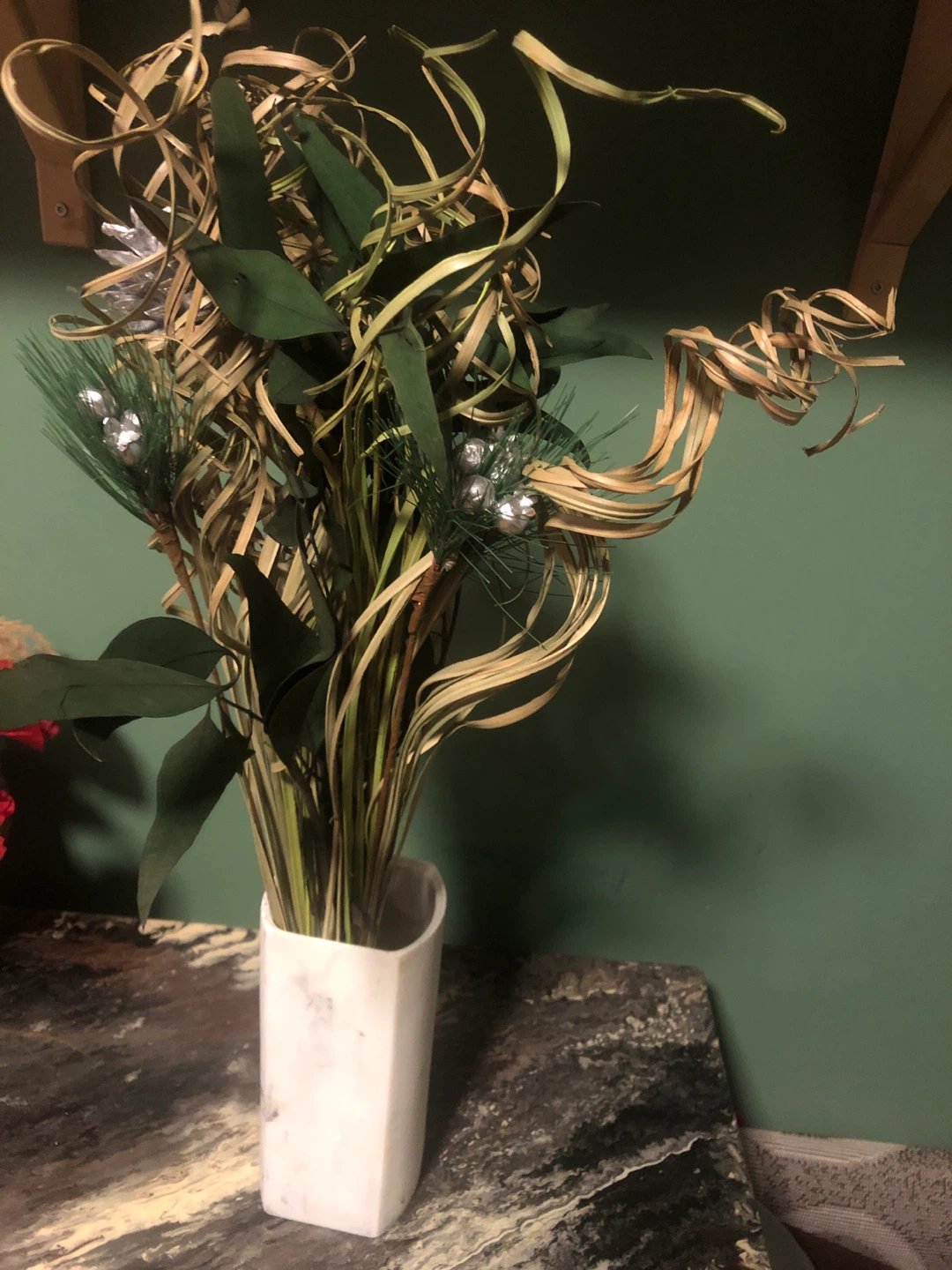 Decorative Dried Floral Arrangement 🏈