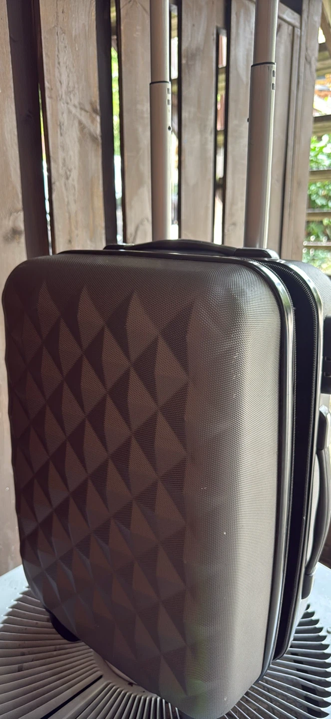 Spinner carry on suitcase - photo 4