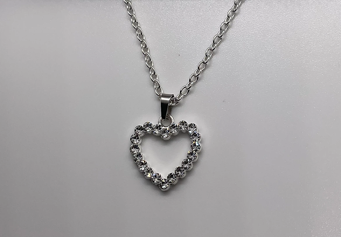 LondonOne Heart Necklace - New With Tags - photo 2