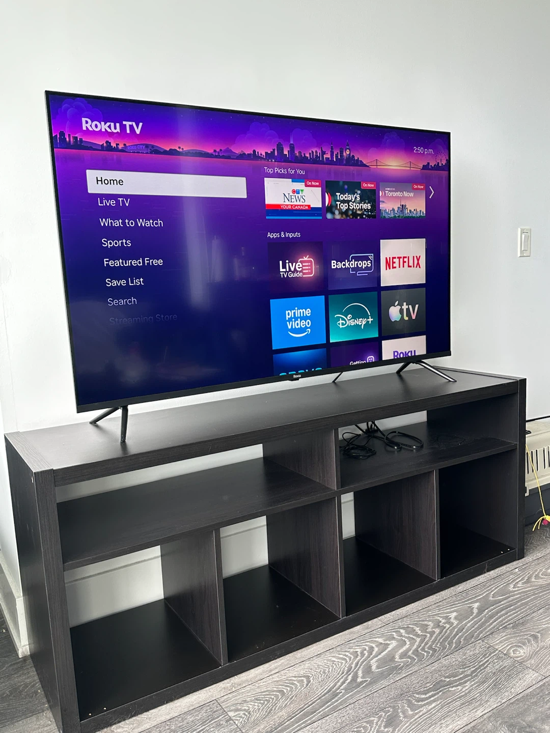 55”, 4K UHD Roku Smart TV