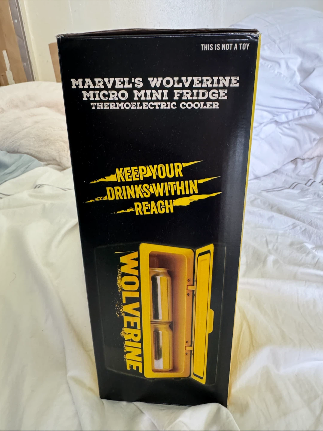 Marvel Wolverine PlayStation Micro Mini Fridge - photo 4
