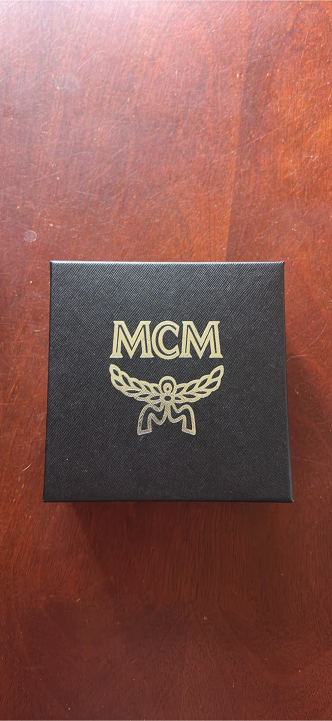 MCM Red Visetos Belt with Gold M Buckle - photo 2