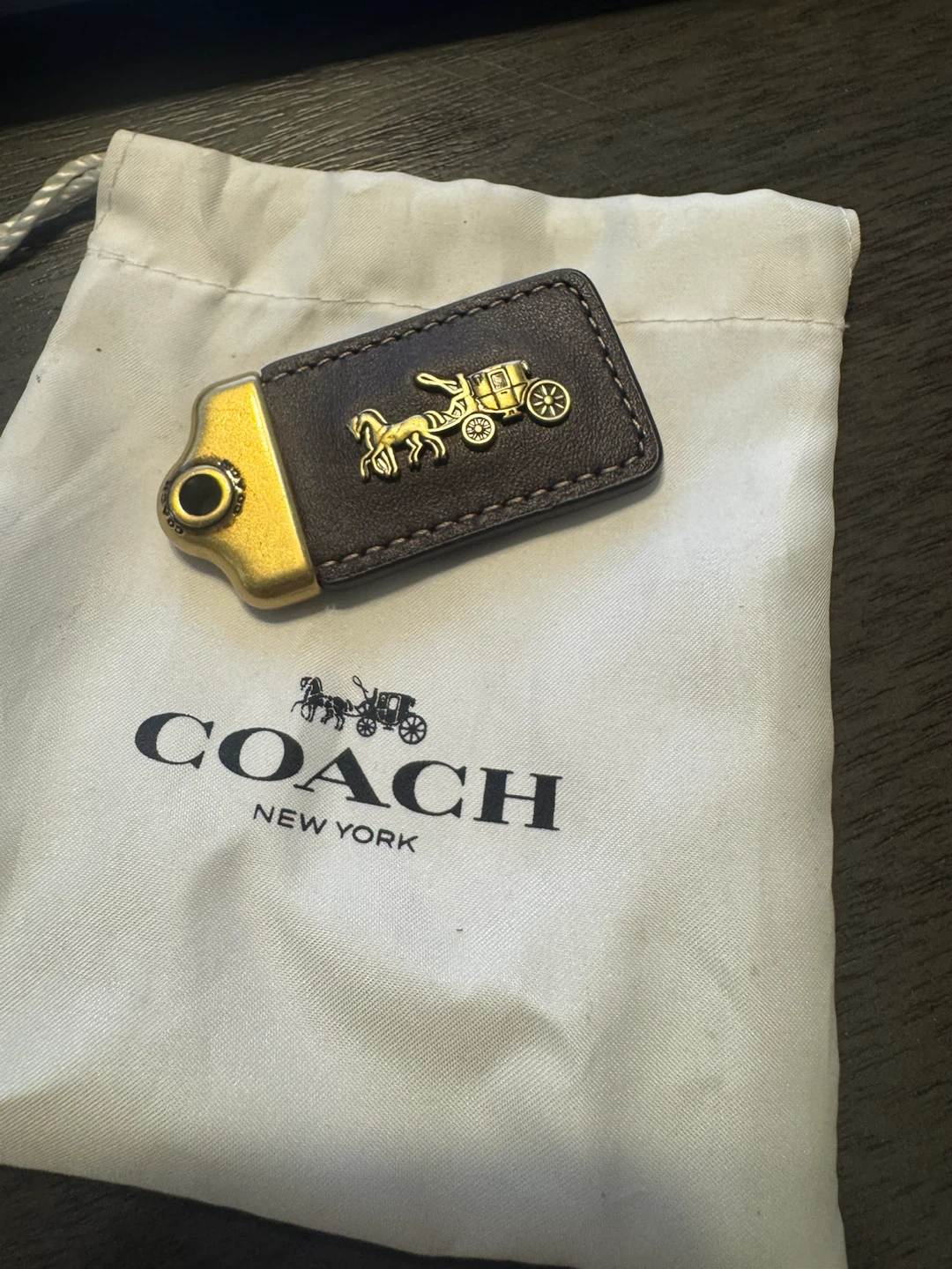 Coach Horse and Carriage Leather Bag Tag - photo 2