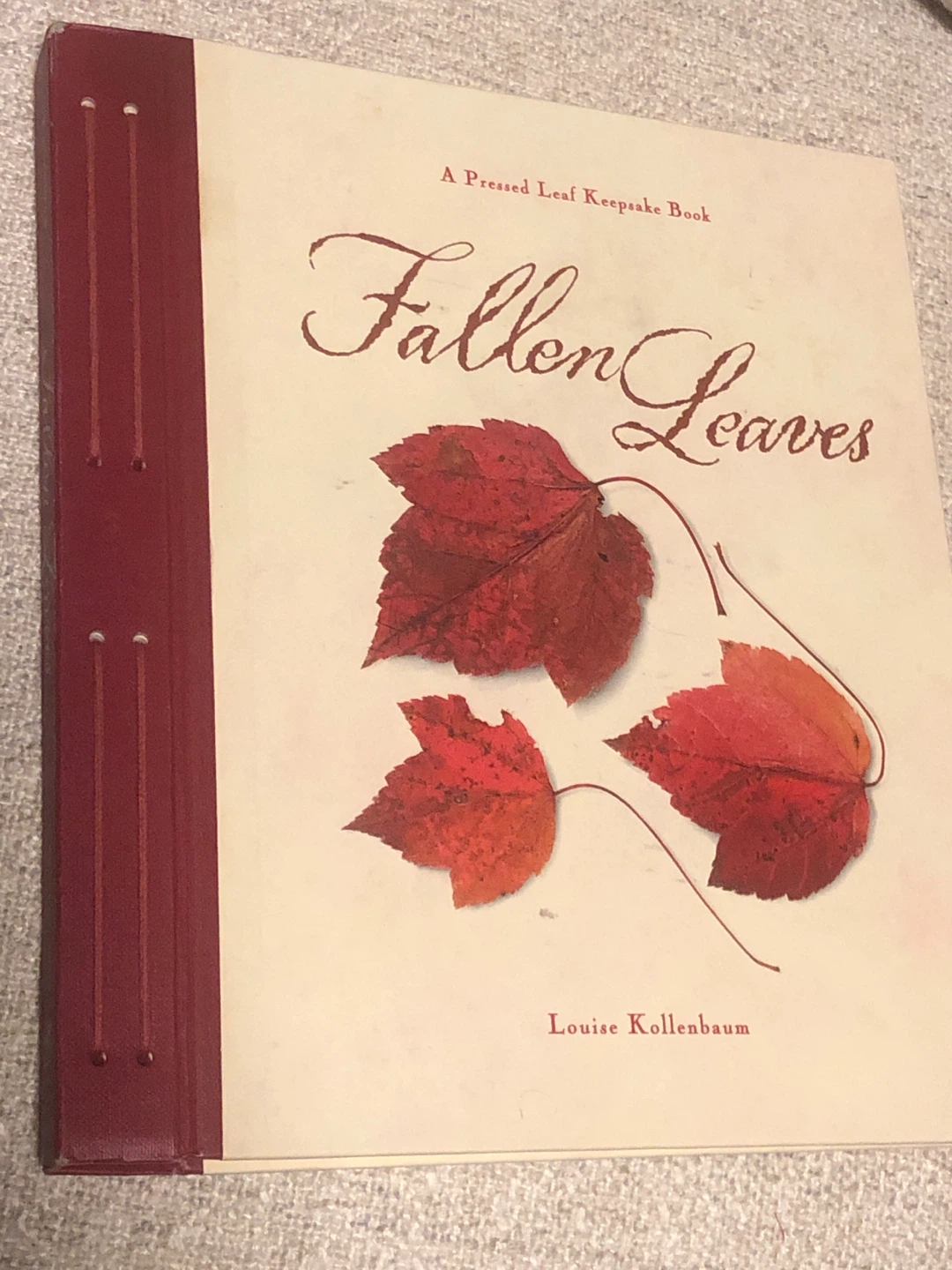 Fallen Leaves: A Pressed Leaf Keepsake Book 🏈