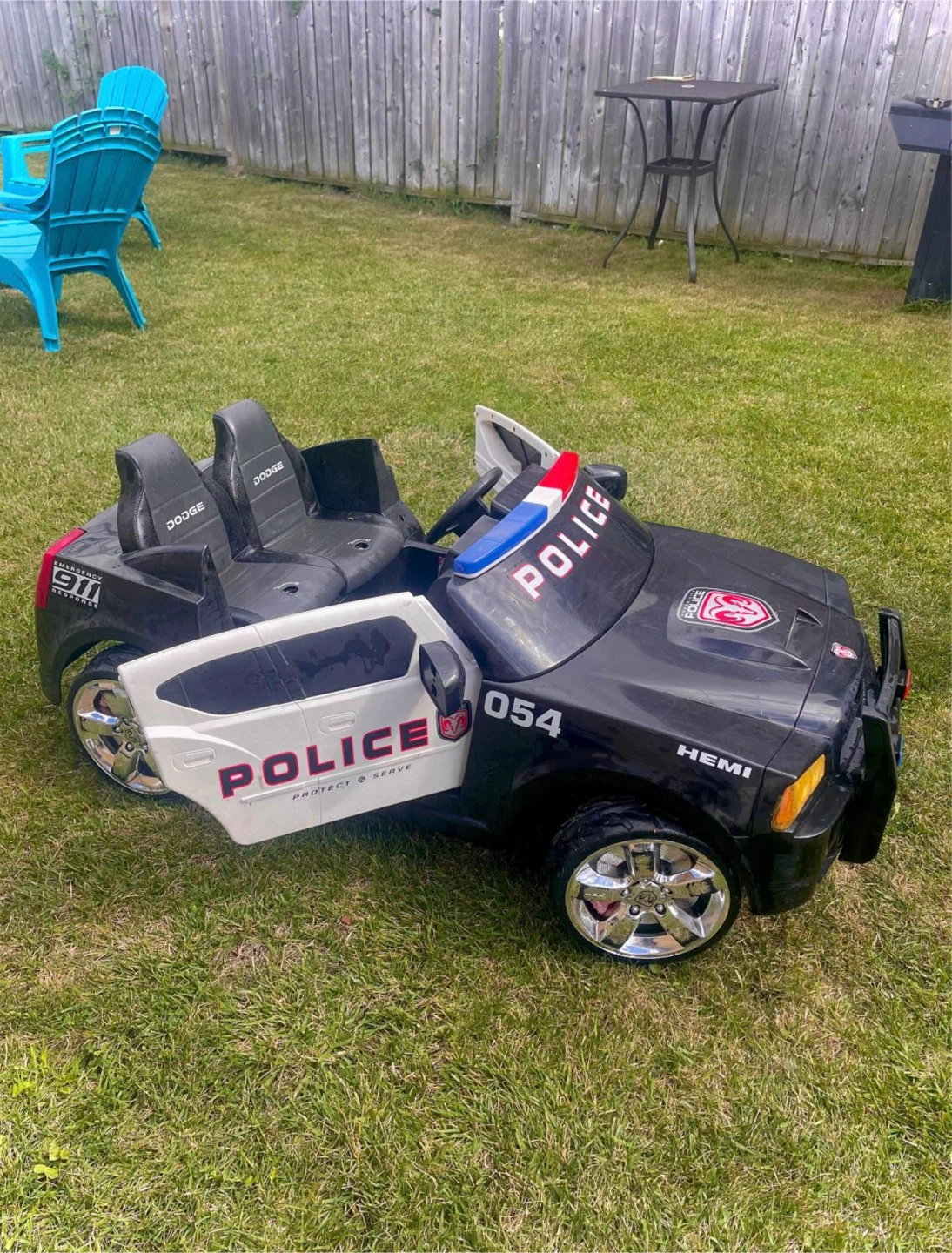 Kids Dodge Police Car (Battery is Dead) - photo 2