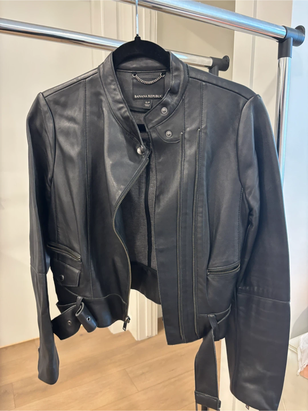 Genuine Leather! Banana Republic Black Leather Jacket - photo 2