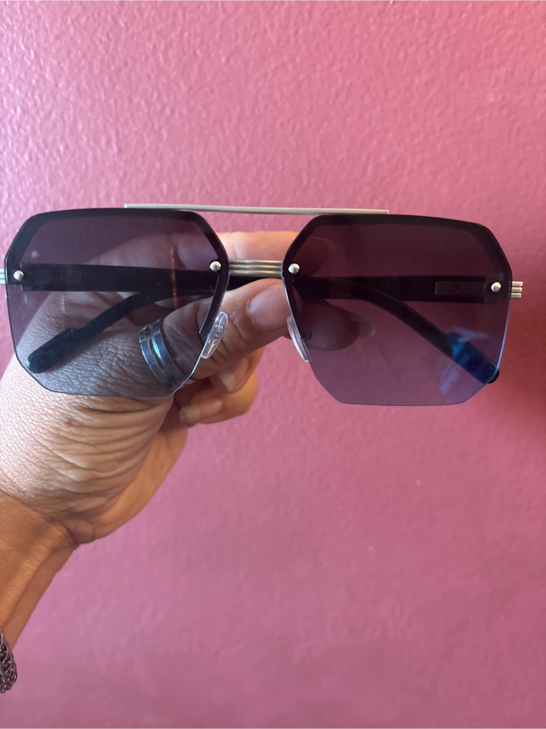 Modern Geometric Sunglasses 🏈