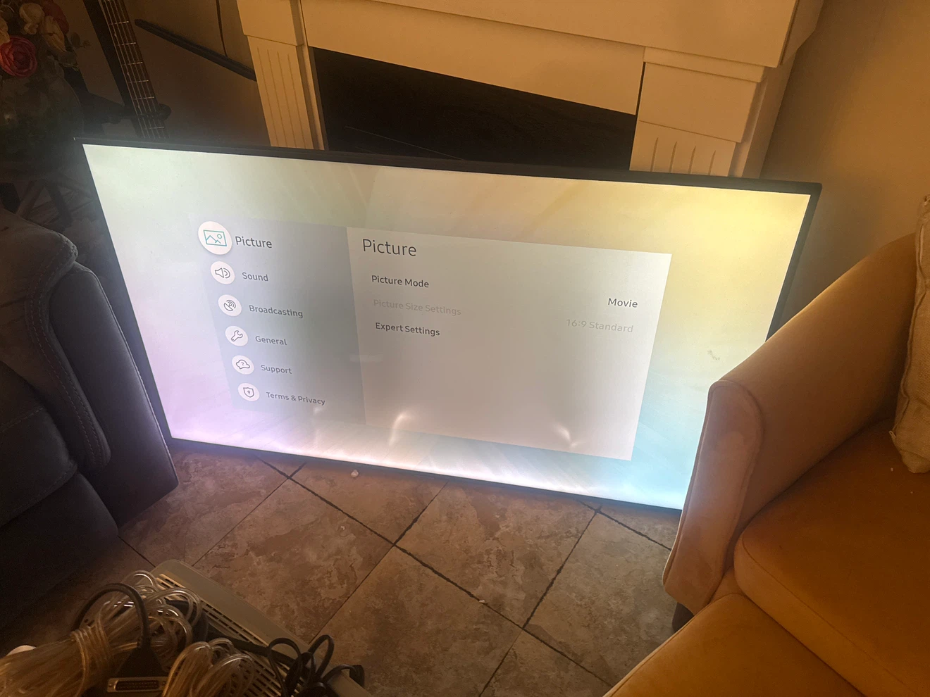 55 inch Samsung Smart TV - photo 2
