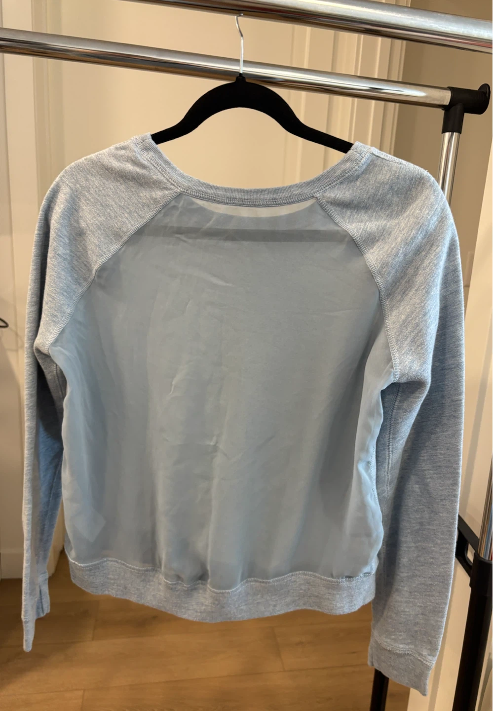 Abercrombie & Fitch light blue sweatshirt - photo 2