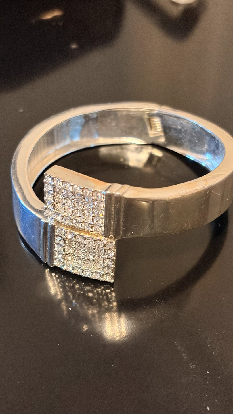 Silver-toned crystal hinge bangle bracelet