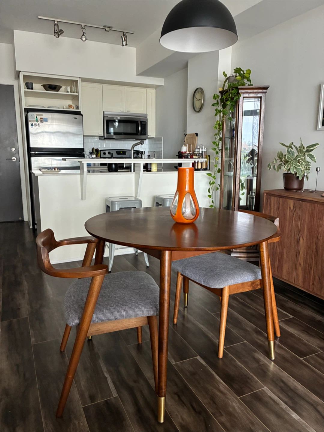 MOVING SALE 🌟 MCM-inspired Dining Set - photo 3