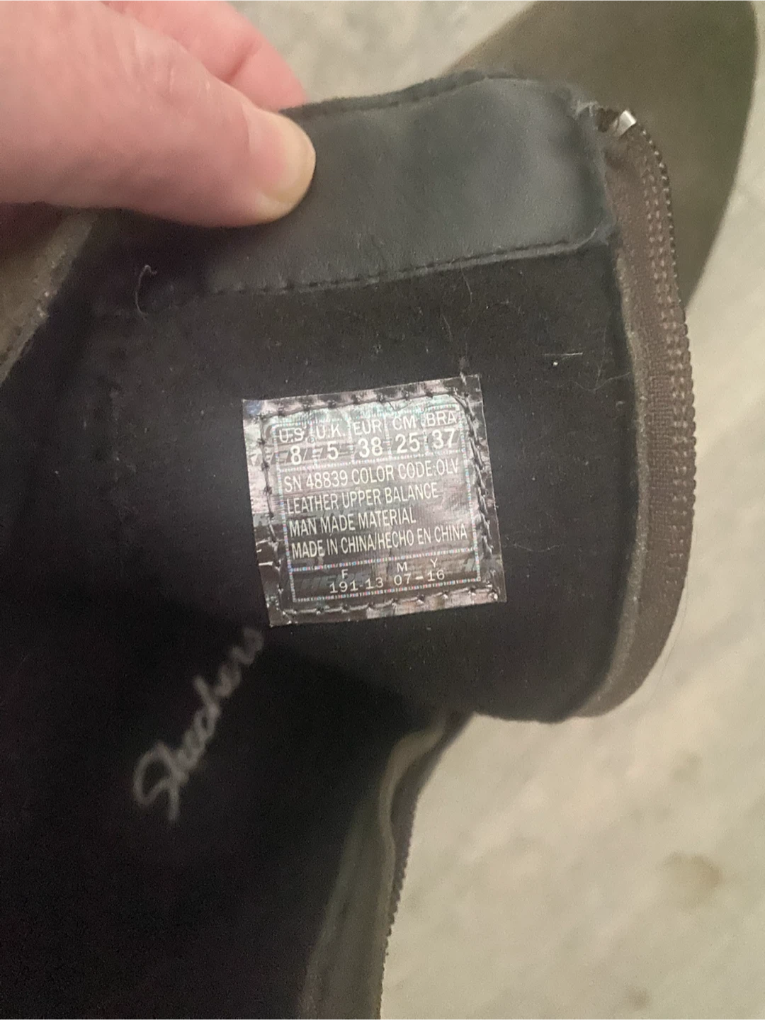 🏈Skechers Olive Ankle Boots 🏈 Size 8 - photo 2