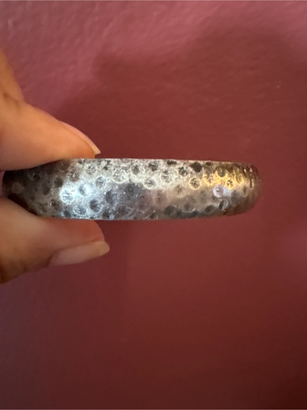 🏈 Hammered Silver Tone Bangle Bracelet - photo 2