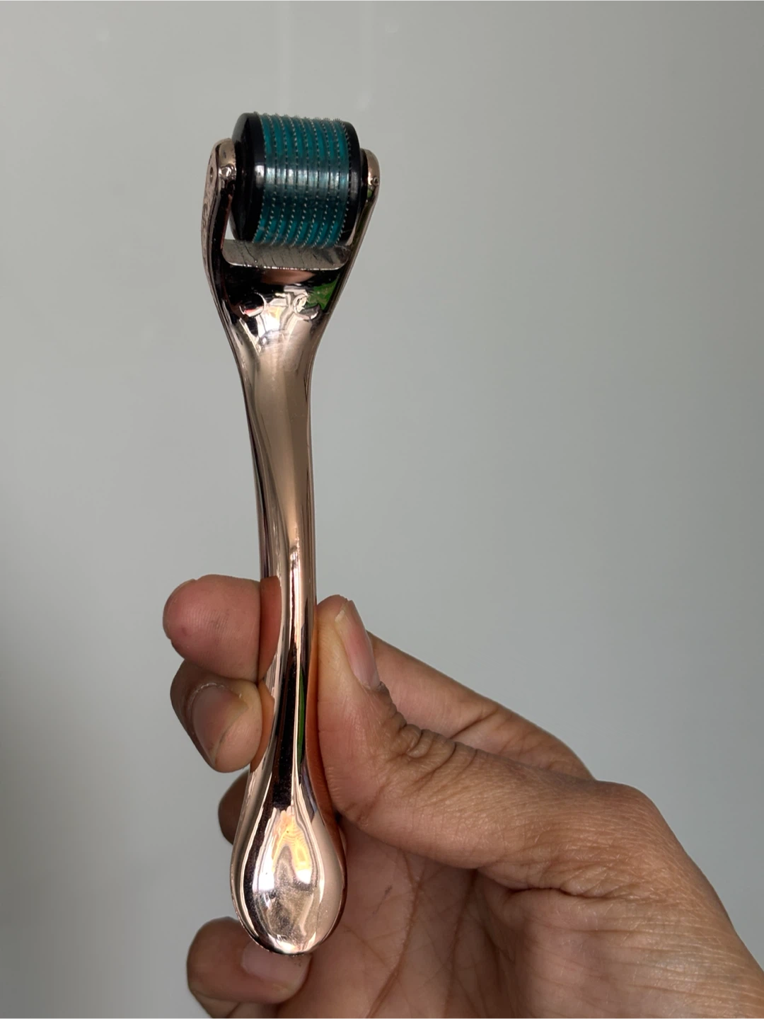 Derma Roller Skin Care Tool - photo 2