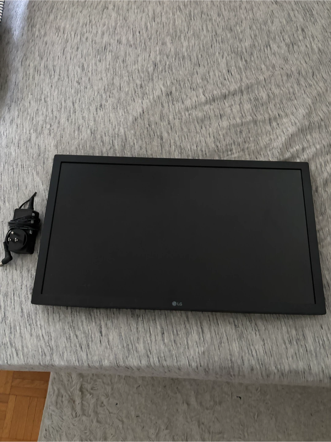 LG Monitor
