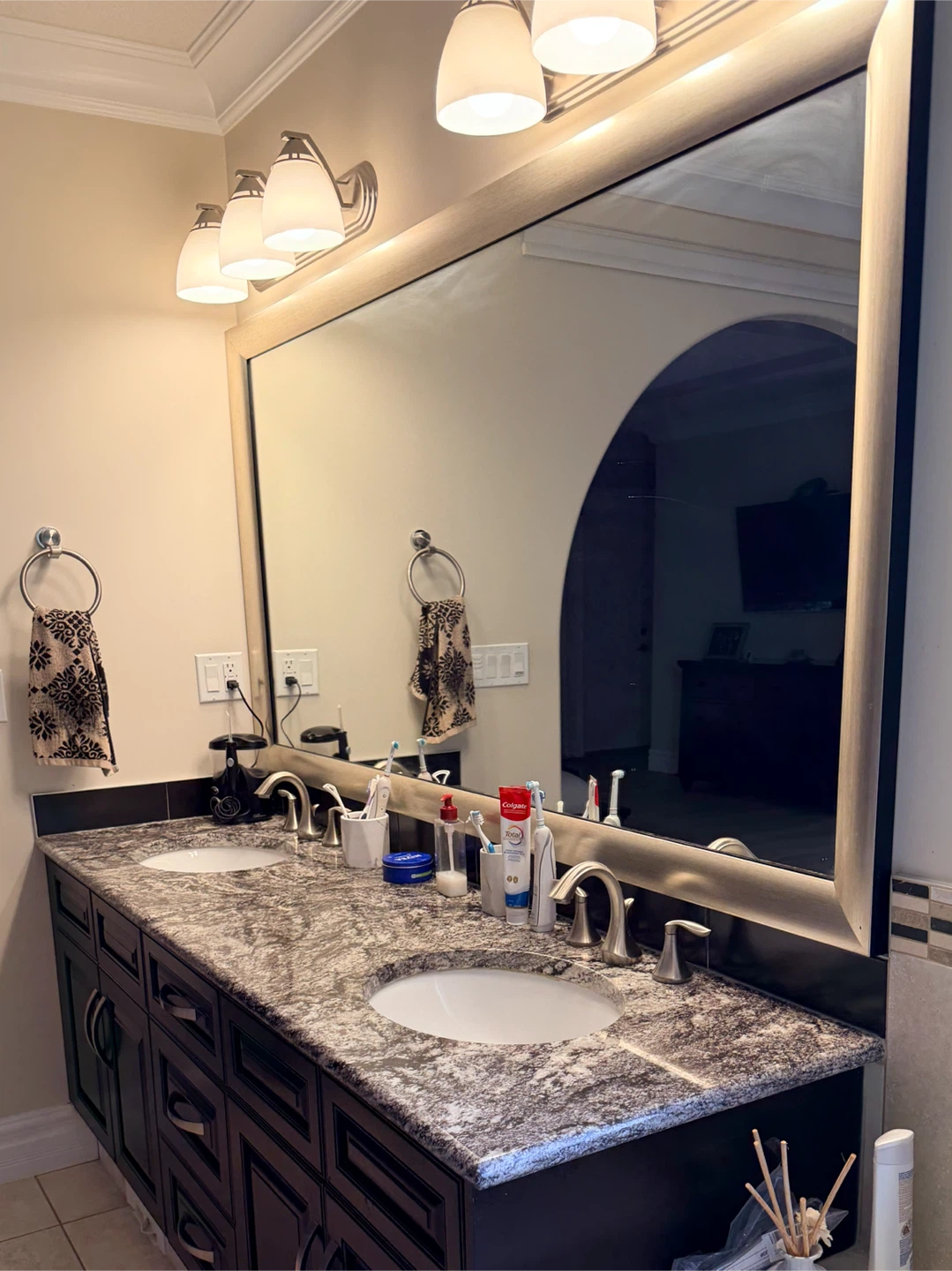 Bathroom vanity countertop