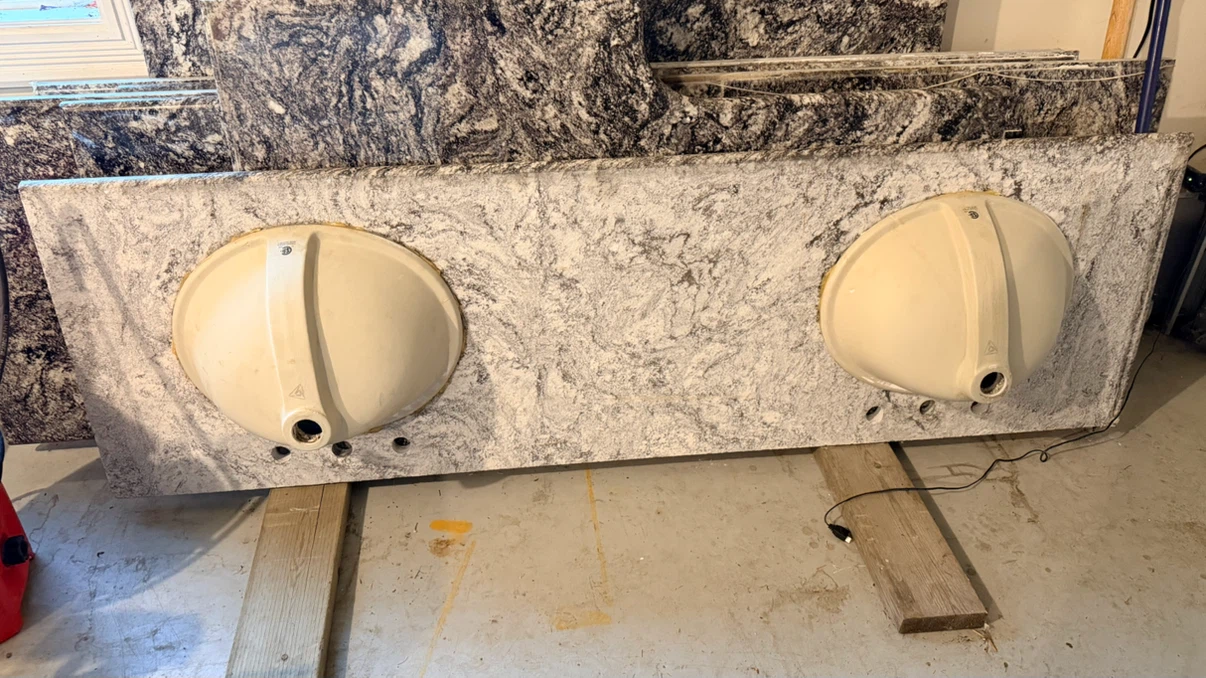 Bathroom vanity countertop - photo 2