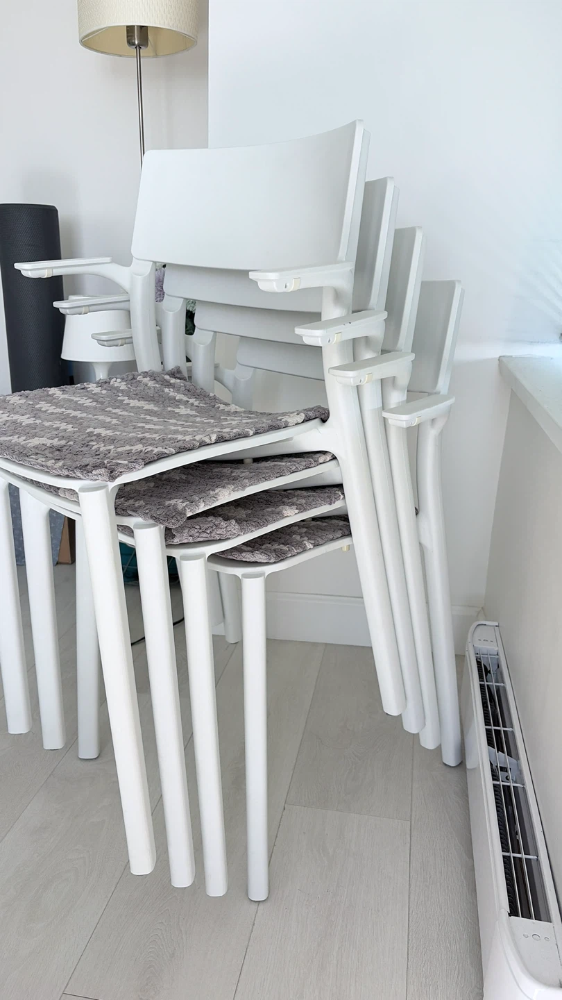 IKEA Janinge Set of 4 White Stackable Arm Chairs - photo 3