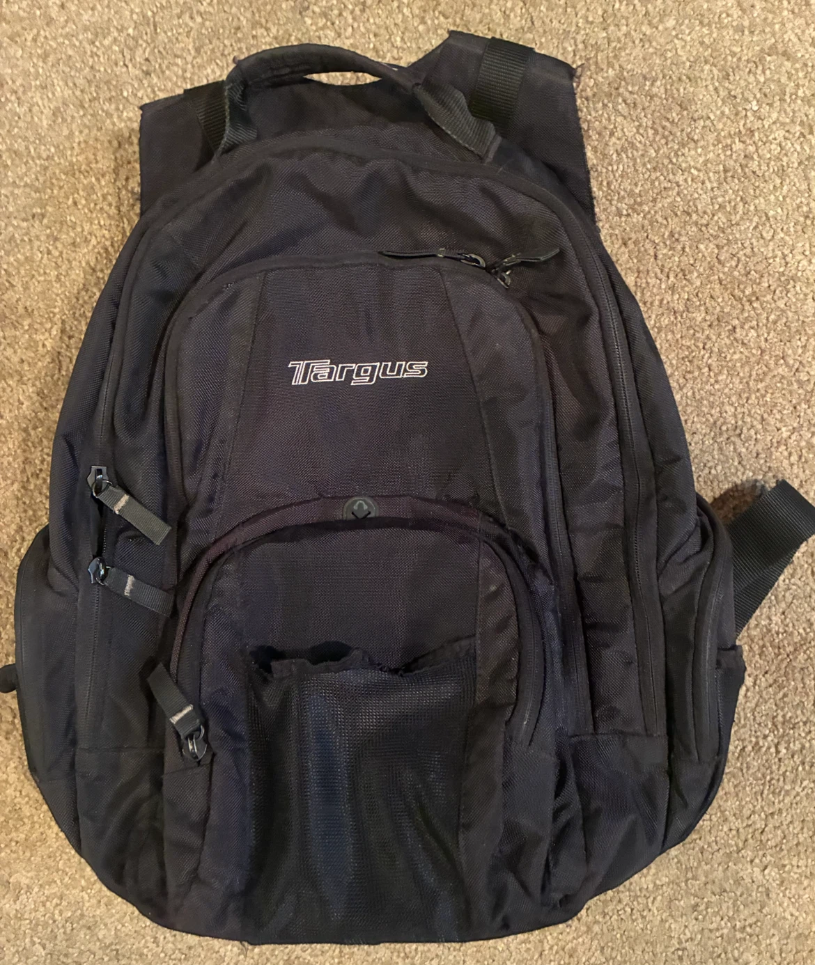 🏈 Targus Black Backpack