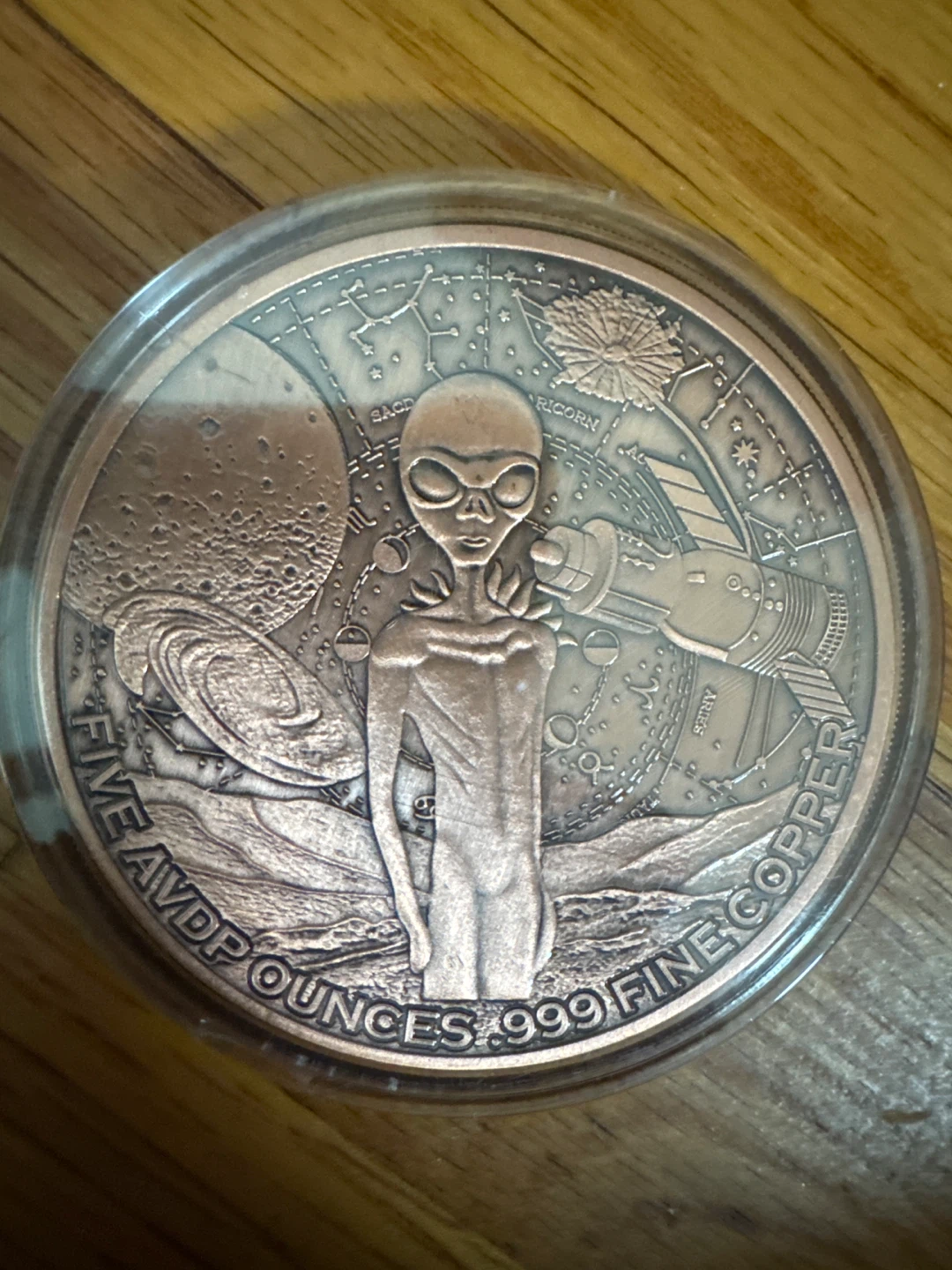 Alien Themed 5 oz Fine Copper Coin 🏈 - photo 2
