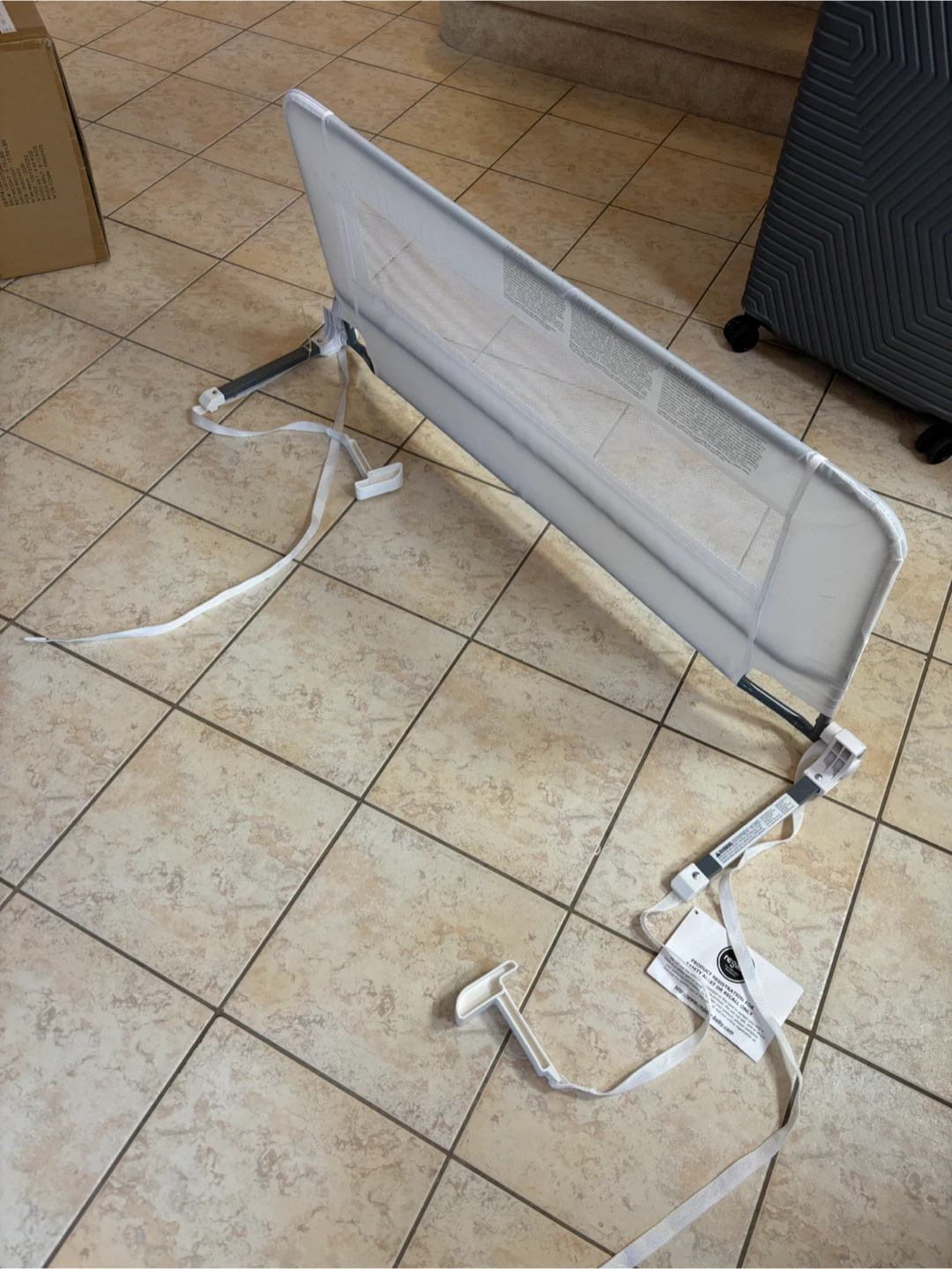 Regalo White Bed Rail 43 inch 🏈