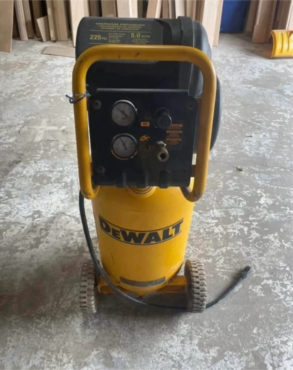 DeWalt 15 Gallon Air Compressor