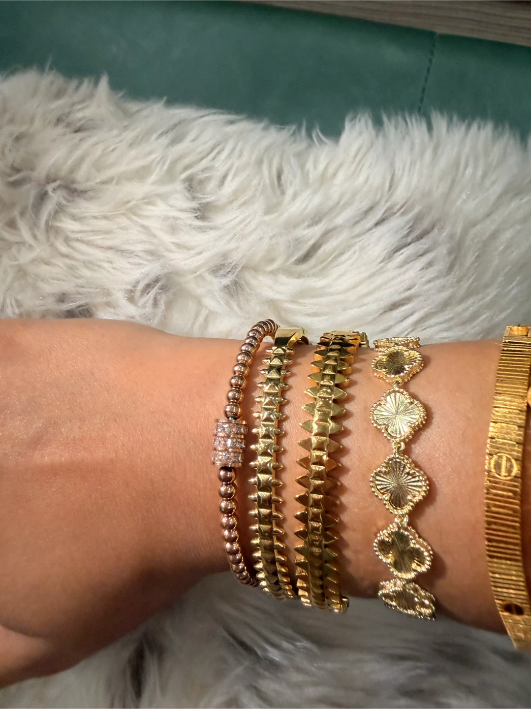 Bracelets - photo 3