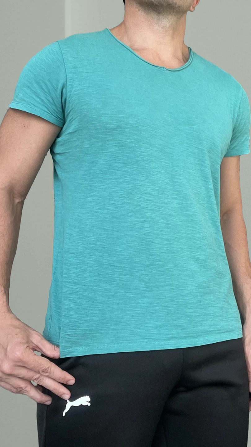 Bundle: 4 Basic Layer Shirts // Size M - photo 3