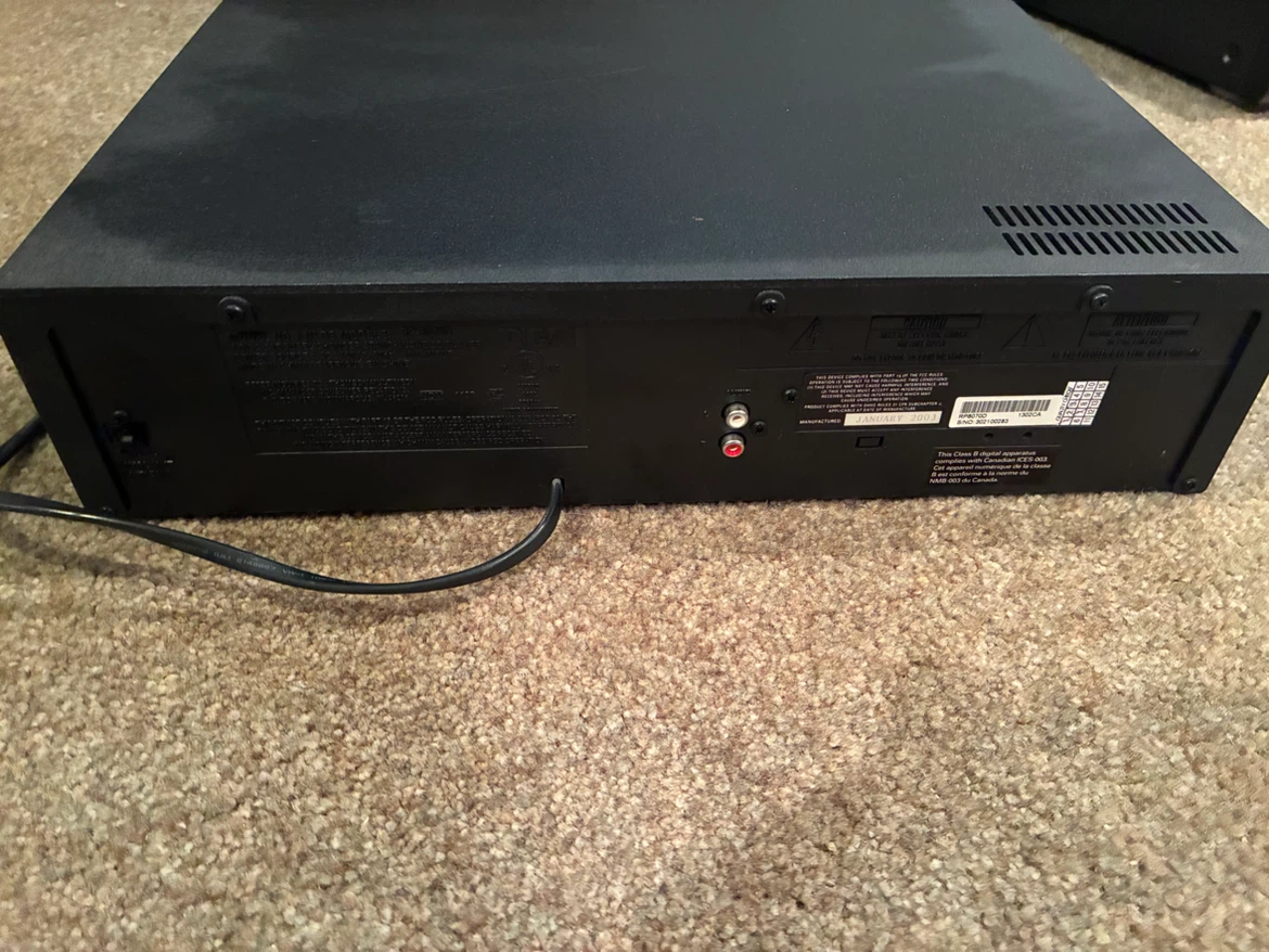 🏈 RCA RP8070D 5-Disc CD Changer - photo 2