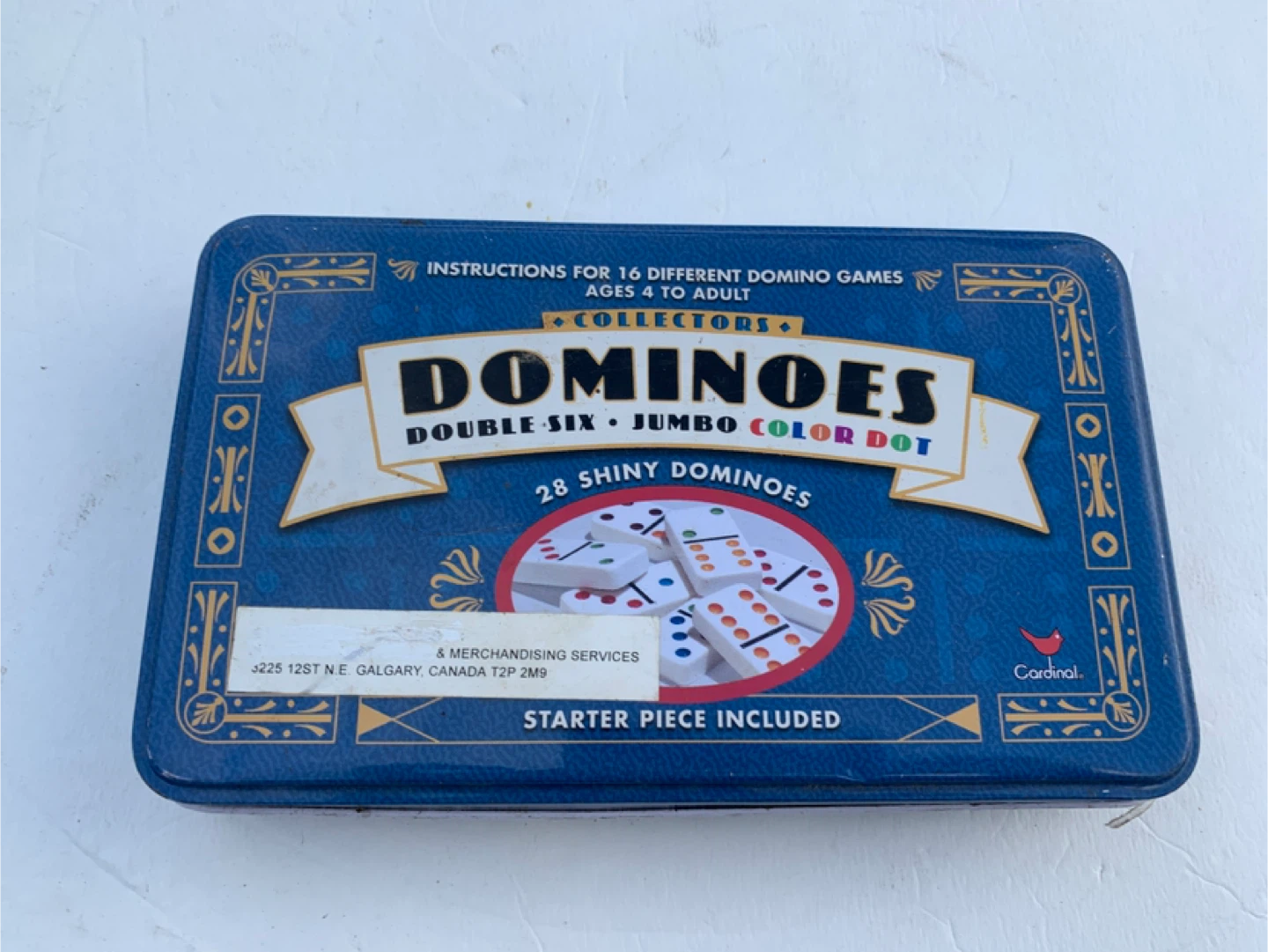 Cardinal Double Six Jumbo Color Dot Dominoes Set.