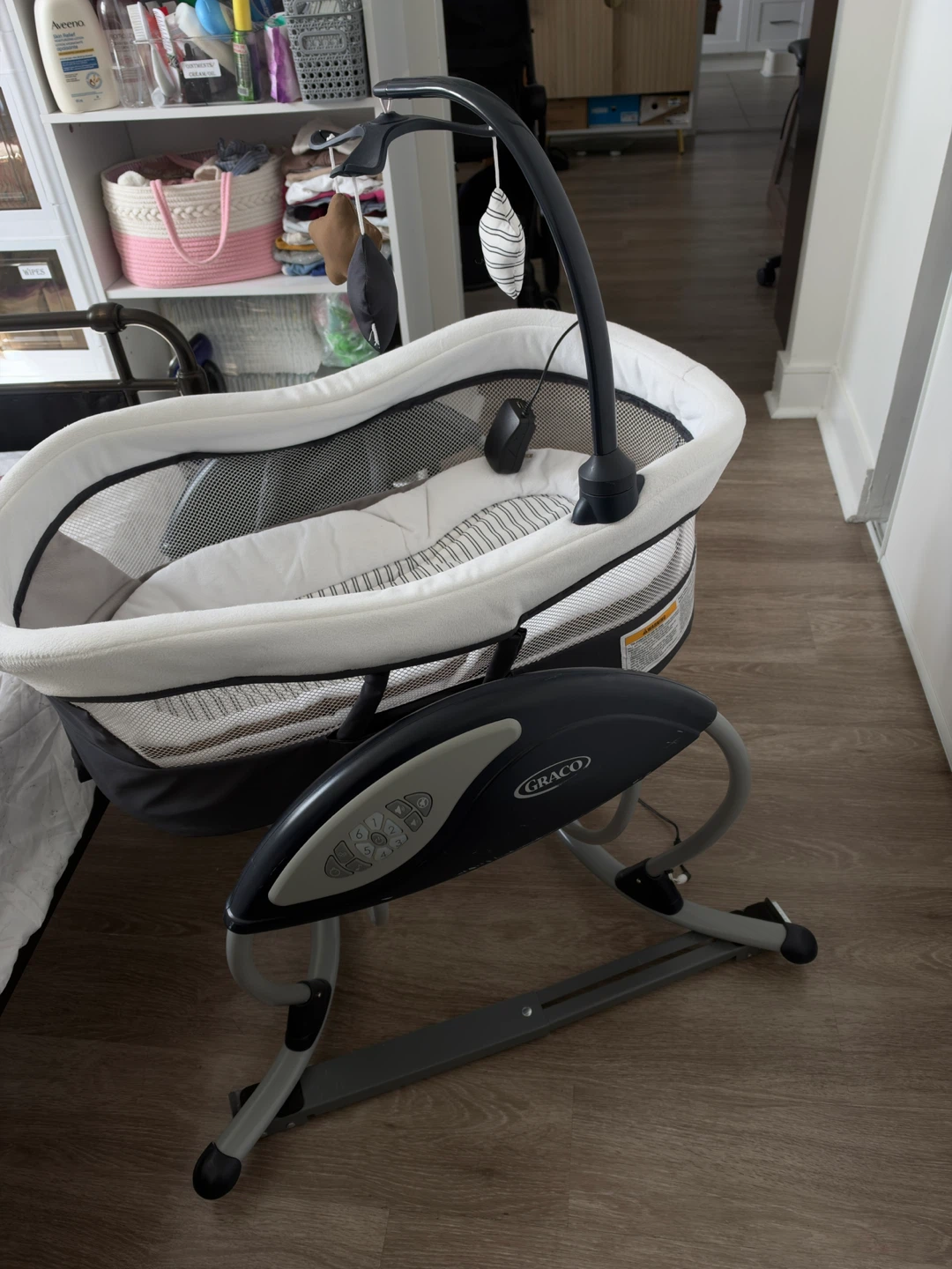 Graco Baby Bassinet - photo 3
