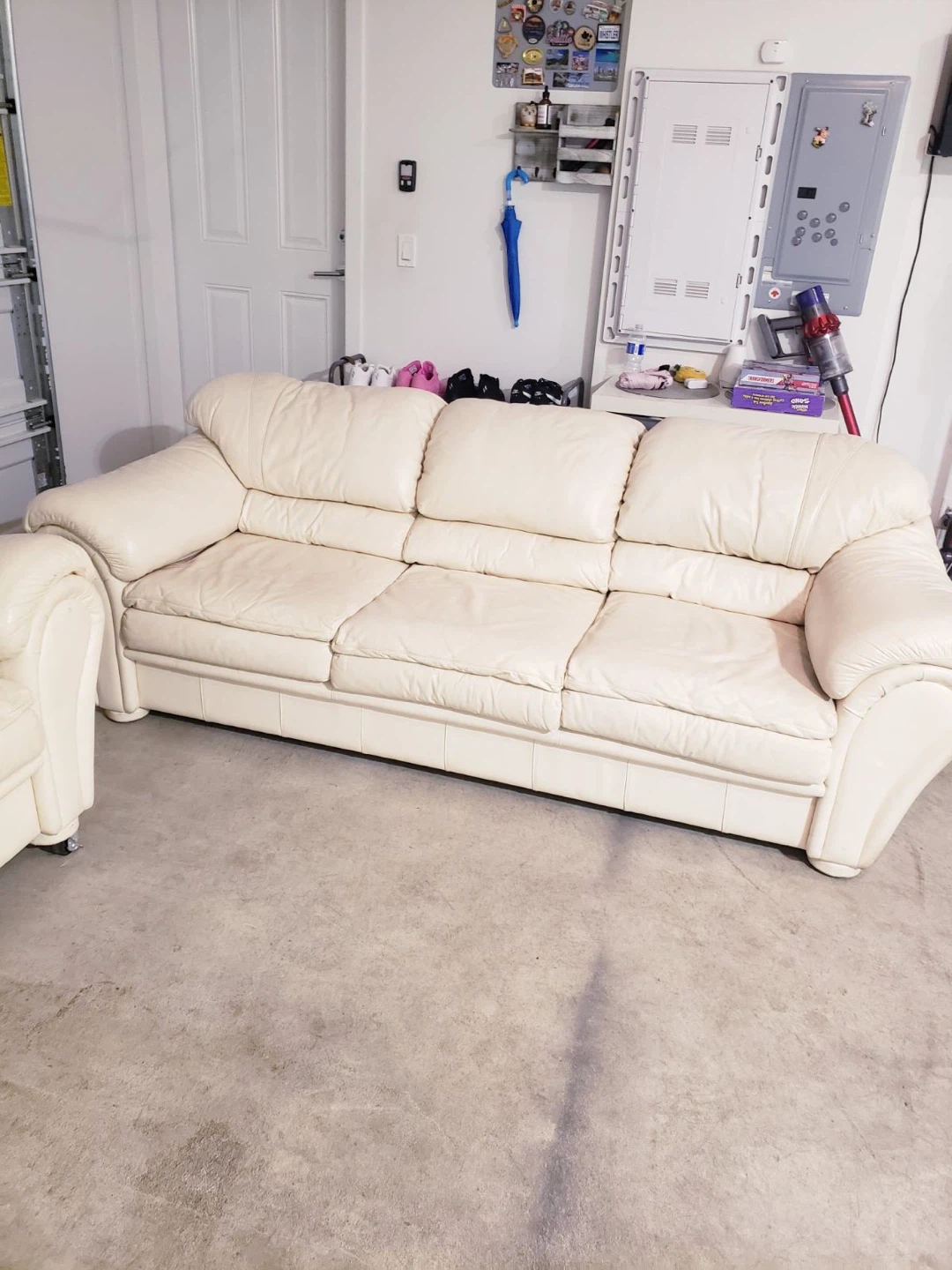 Cream Leather Sofa and Loveseat Set - photo 5