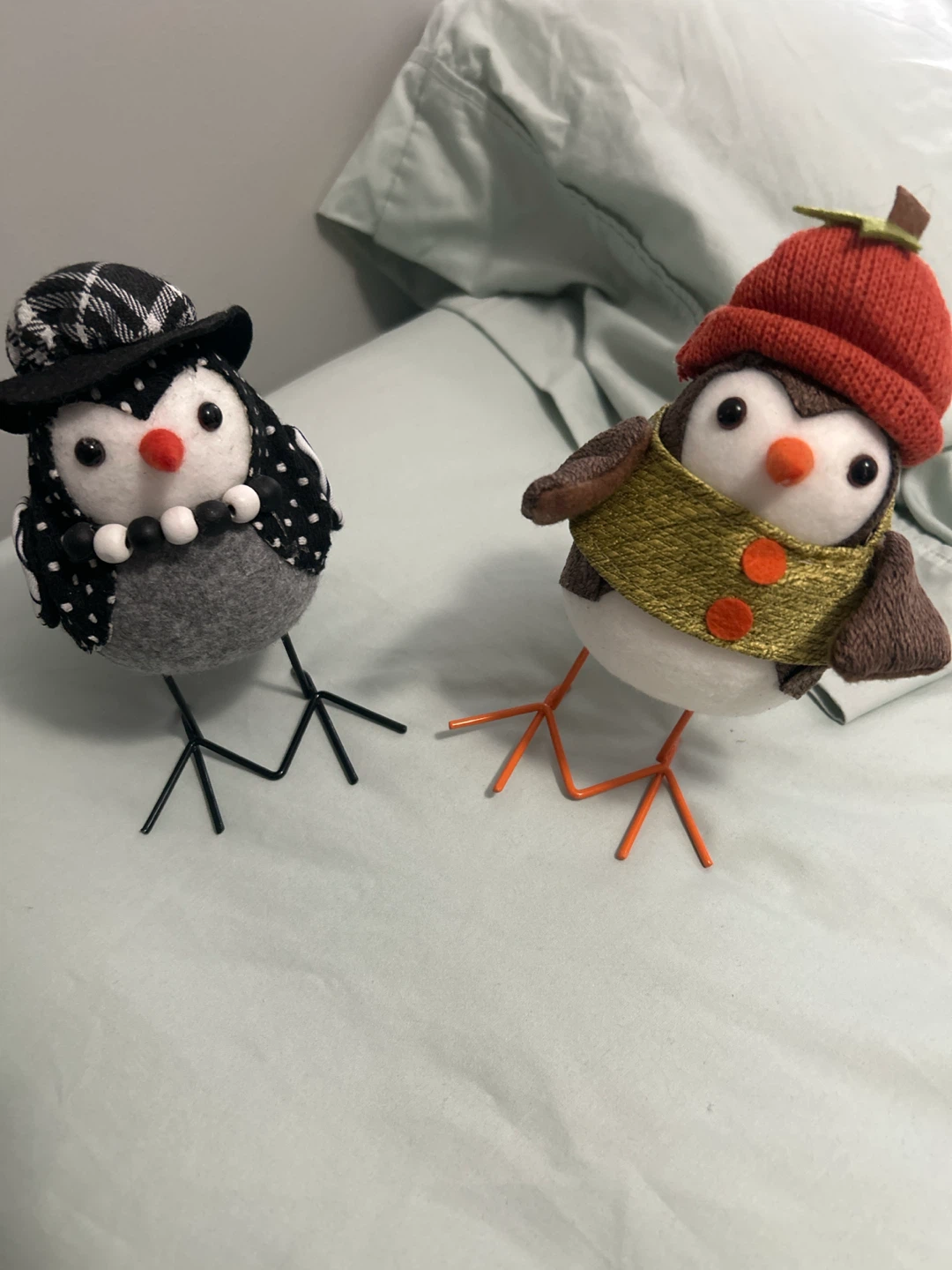 Set of Two Decorative Felt Birds 🏈