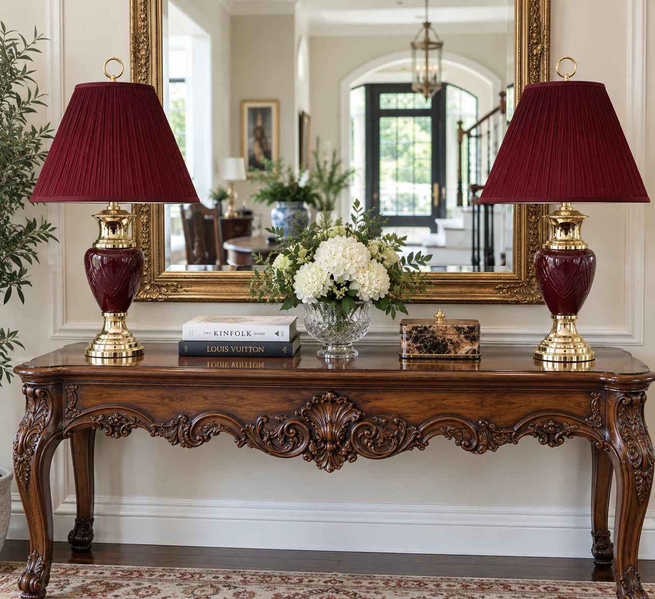 Set of two burgundy and gold table lamps - photo 2