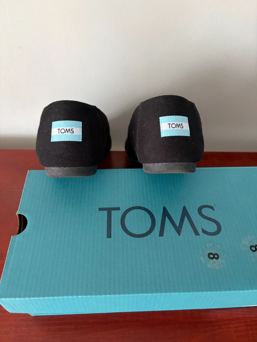 TOMS Classic Black Canvas Shoes - photo 2