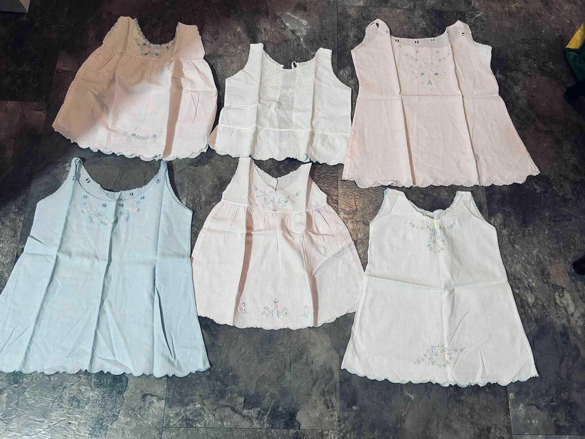 Madeira 1950s handmade Vintage Embroidered Baby Clothes - photo 2