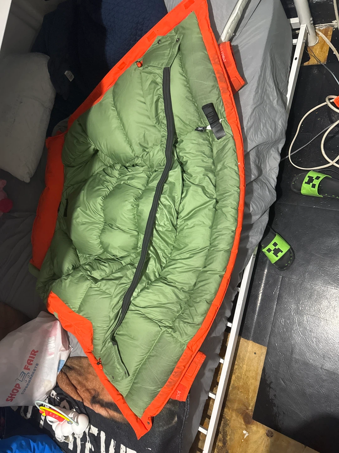 Marmot 700 Fill Down Jacket - photo 2