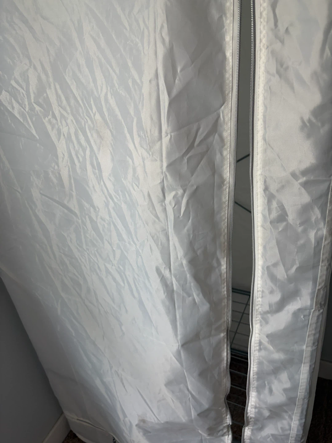 Clothes Hanger with Zipper - photo 5