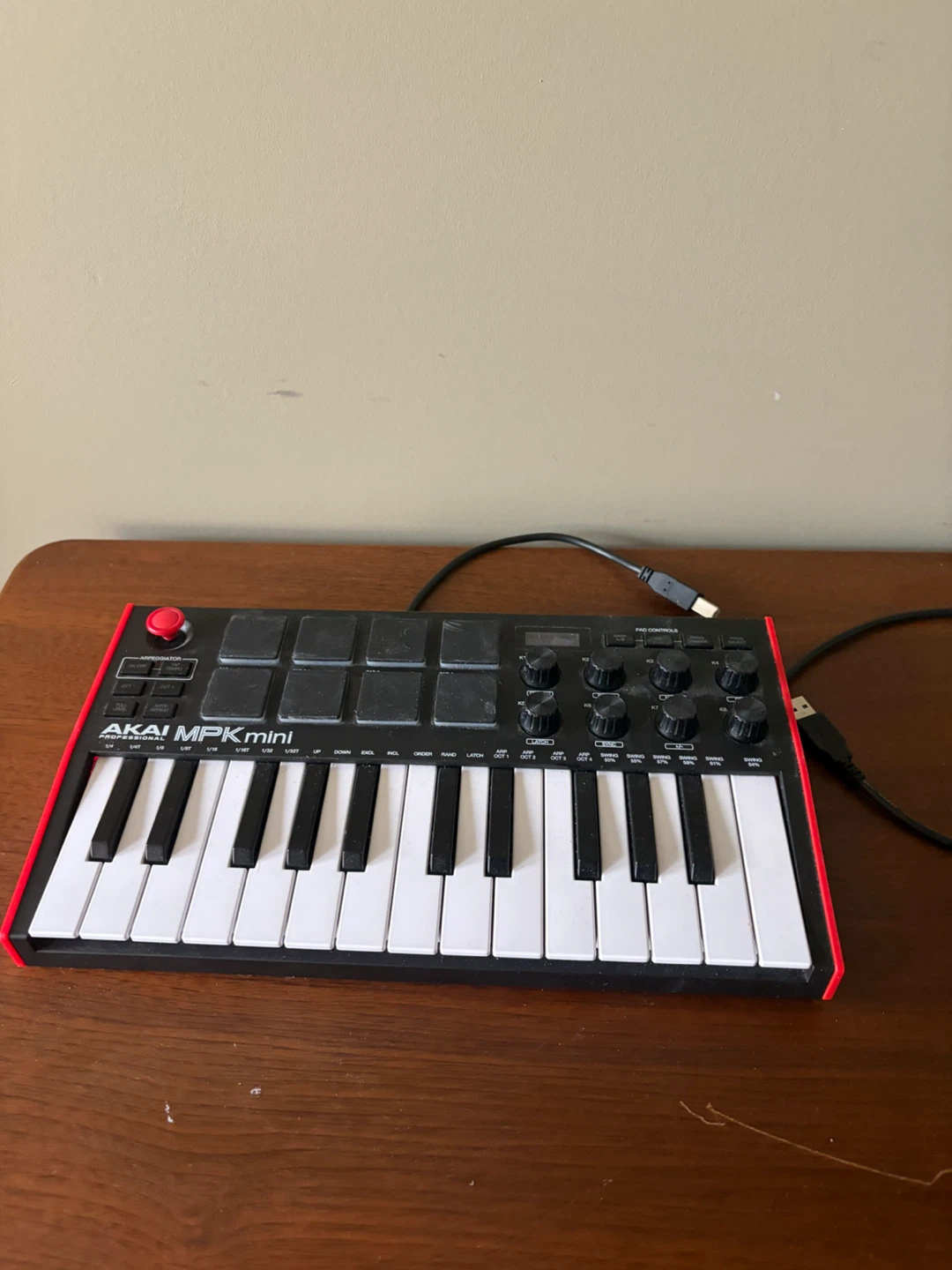 Akai MPK Mini MIDI Keyboard Controller (with cable)