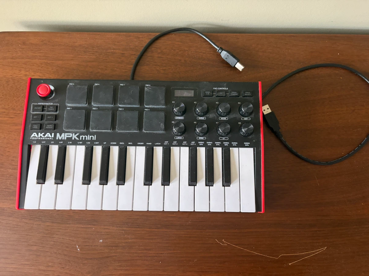 Akai MPK Mini MIDI Keyboard Controller (with cable) - photo 3