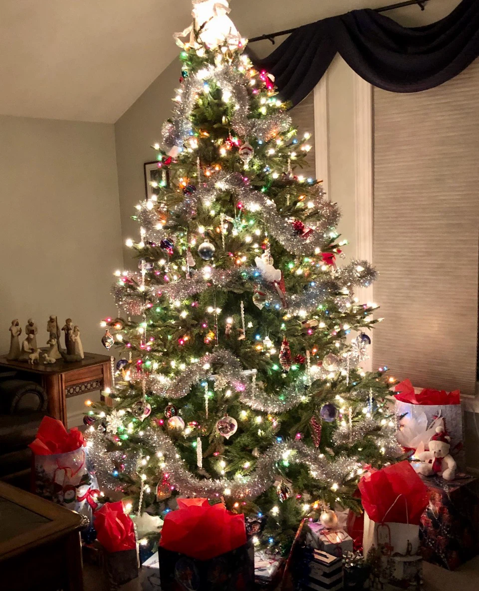 Pre-lit Artificial Christmas Tree