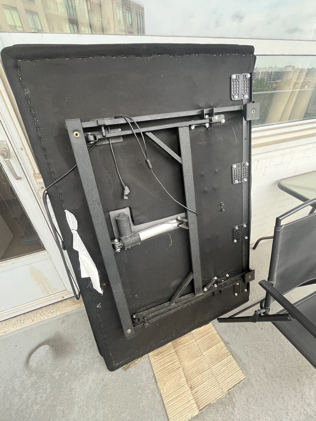Leon's HSF Low-profile Adjustable Bed Base
