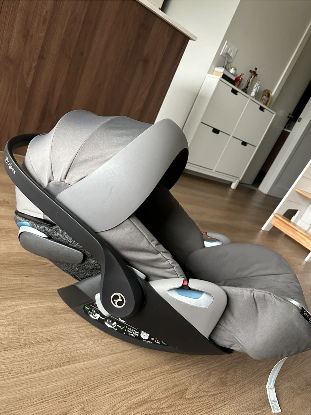 Cybex Platinum Infant Car Seat with Base - photo 2