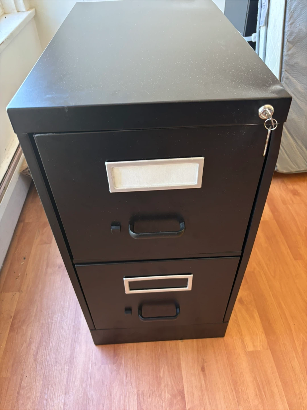 2-Drawer Filing Cabinet