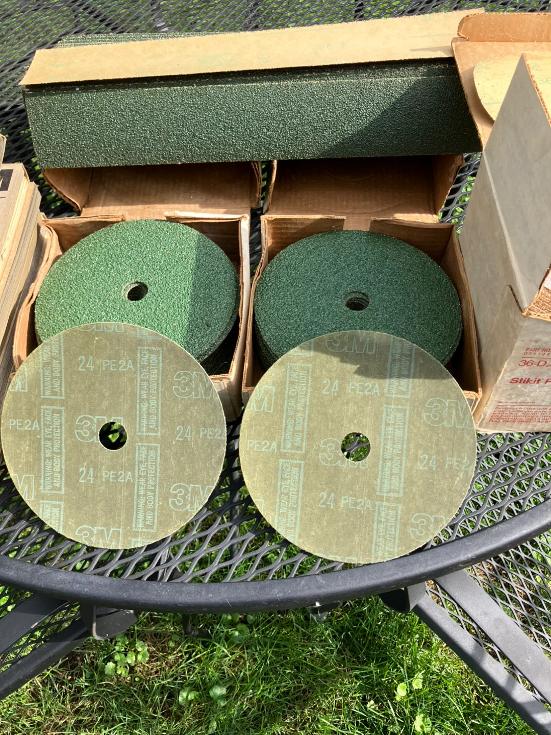 3M Coated Abrasives and Stikit Discs Assortment - photo 3