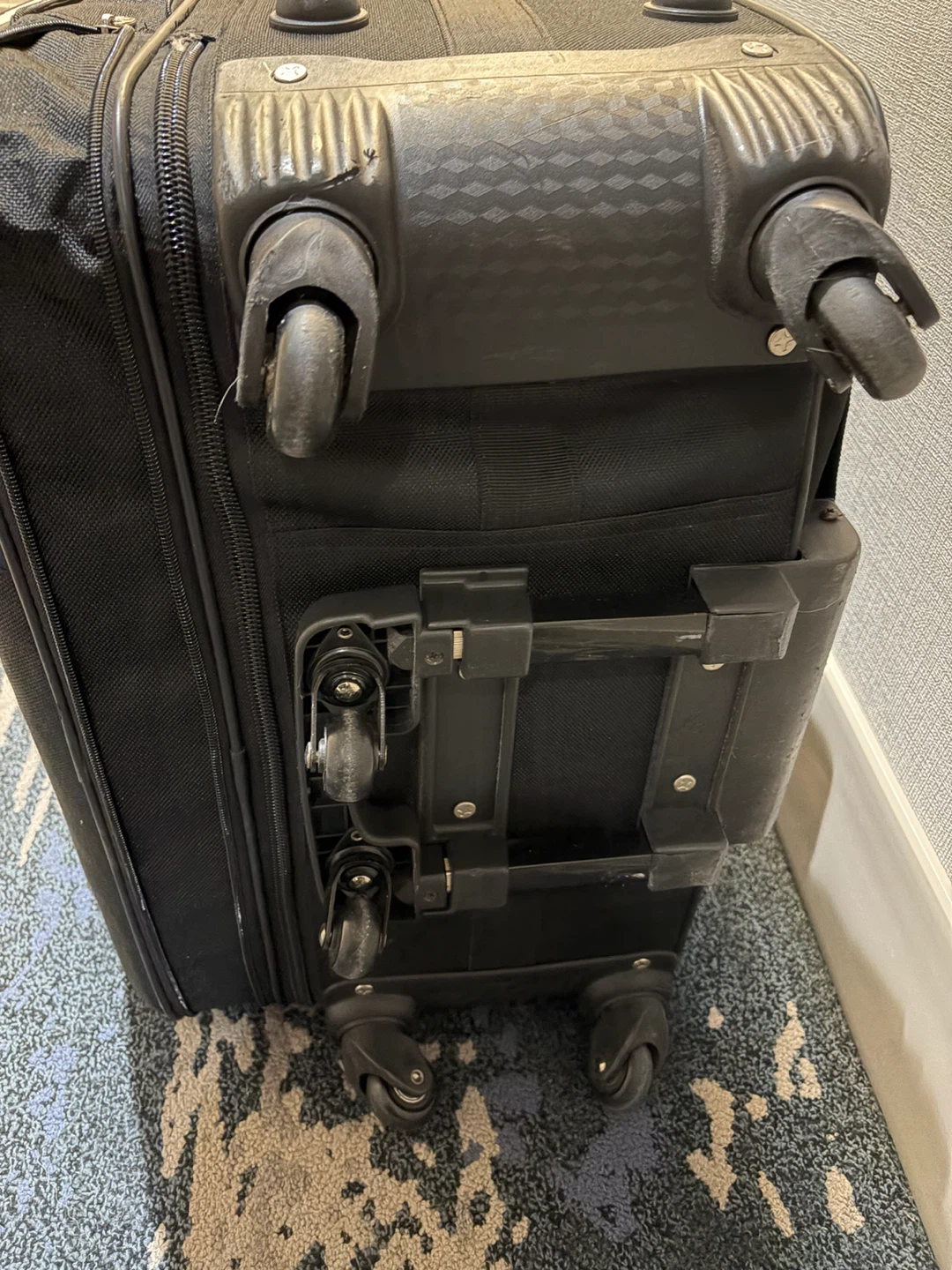 Jowat Rolling Suitcase - photo 5