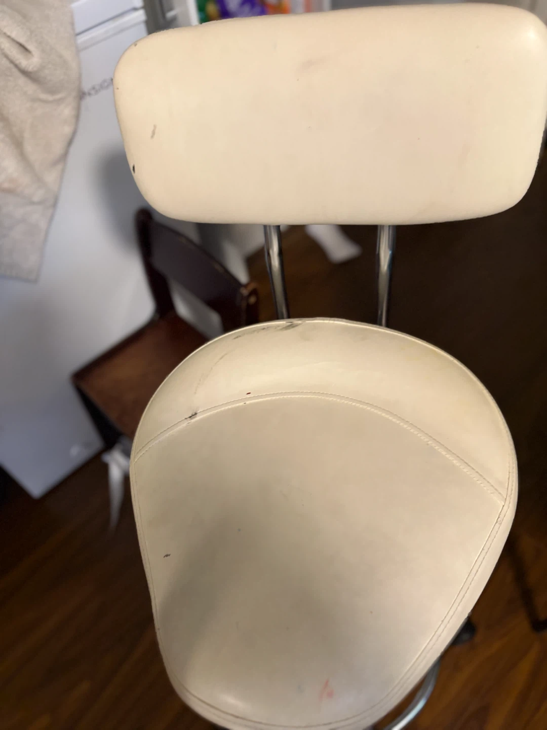 Table and chair - photo 2